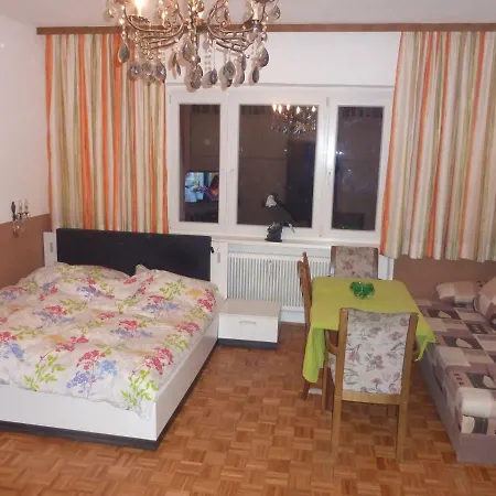 Classic & Galeria Apartment *