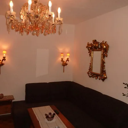 Classic & Galeria Apartment